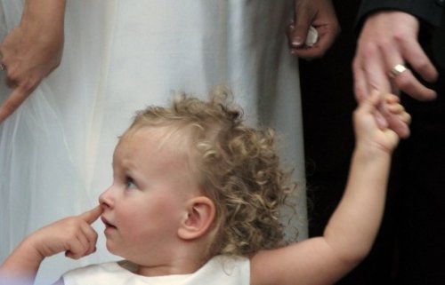 mads picking her nose