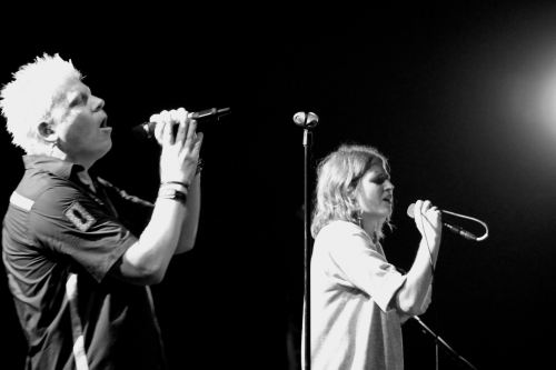 The-Offspring-Dead-Sara-2012